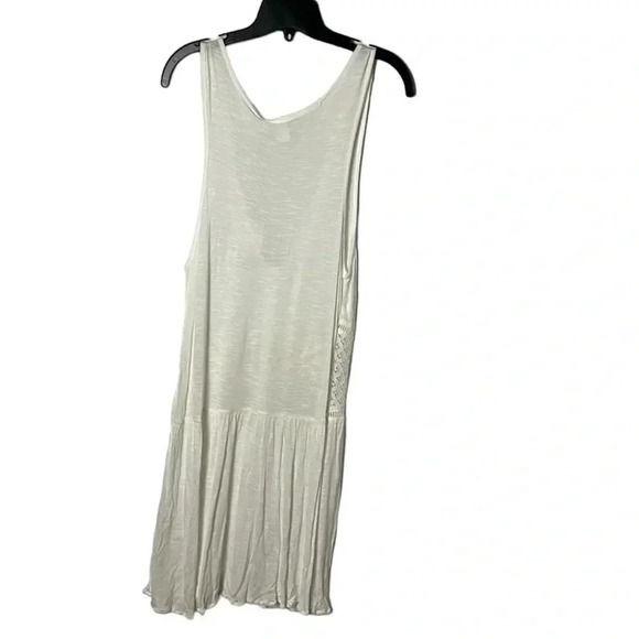 KOY RESORT WHITE SM, crochet ,button front beach cover, deep V-neck - Picture 12 of 13